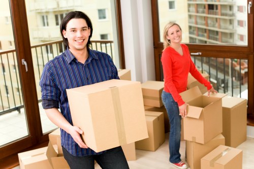 Careful boxing and labelling for household belongings in Ilford